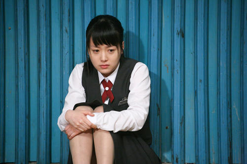 考死血之期中考试:成功的悬疑片,角色,剧情设置