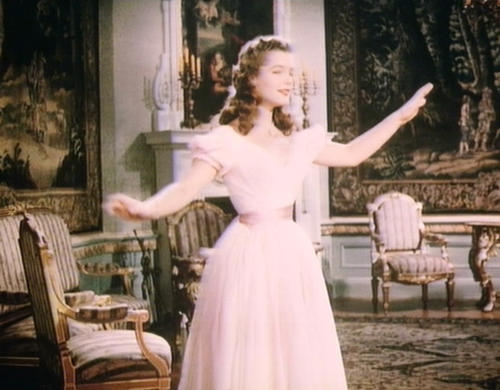 <em>一个女王的少女时代</em>+剧照