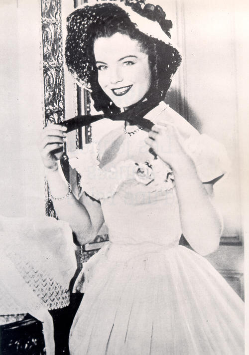 <em>一个女王的少女时代</em> 剧照 #10