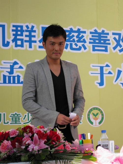于小伟