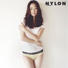 <em>崔茹真</em> Yeo-jin Choi