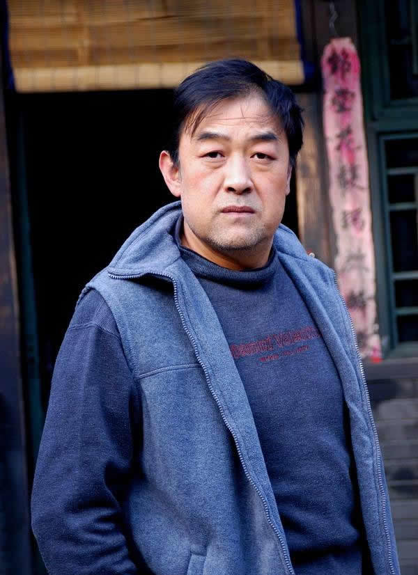 一锁五十年 官方剧照