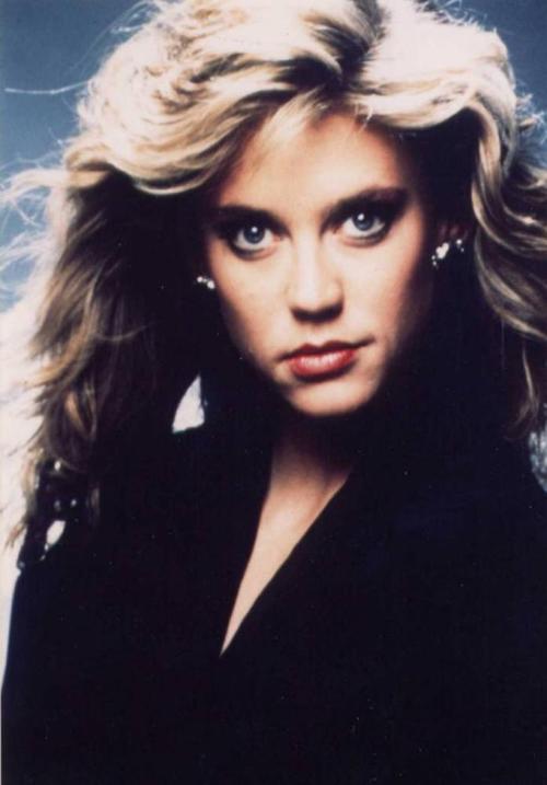 艾利·沃克 ally walker 写真#01