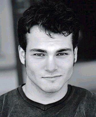 肖恩·罗伯茨 shawn roberts 写真 #0001